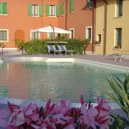 Hotel Corte Castelletto 3*