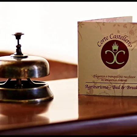 Corte Castelletto ノガローレ・ロッカ