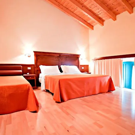 Corte Castelletto Hotel 3*