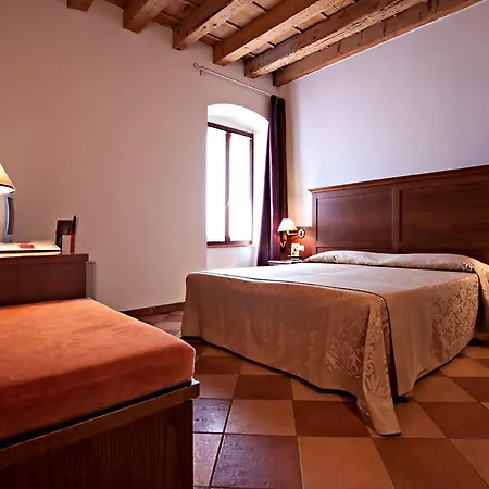 Hotel Corte Castelletto 3*