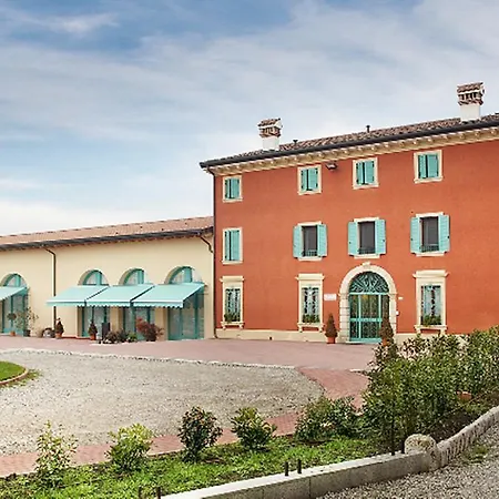 Corte Castelletto 3*