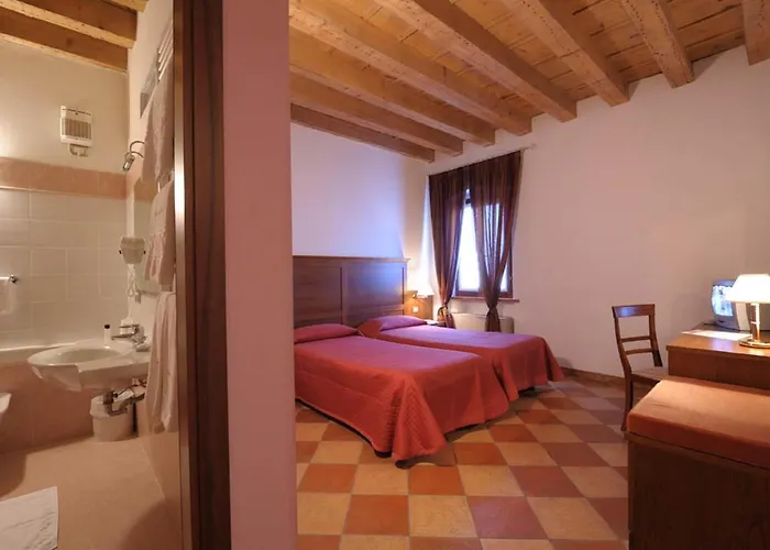 Corte Castelletto Hotel Nogarole Rocca