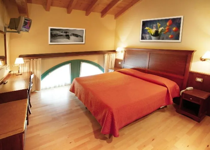 Corte Castelletto Nogarole Rocca