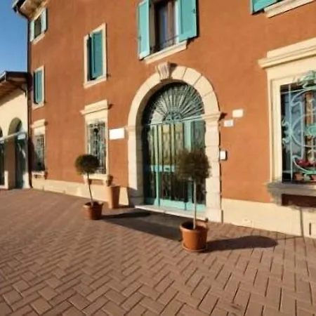 Corte Castelletto 3*