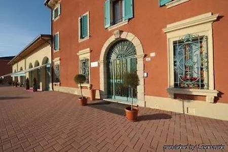 Corte Castelletto מלון נוגרולה רוקה